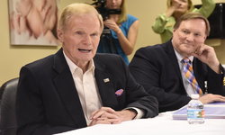 Image: Sen. Bill Nelson, Mark L. Hudak, MD, chair of pediatrics, and other providers discuss how UF Health Jacksonville cares for opioid-addicted infants.